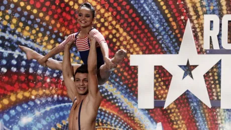 “Românii au talent” sezonul 2. O bătrână a făcut striptease! (video)