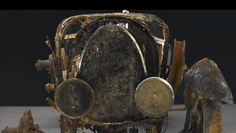 Un Bugatti a intrat la apa, dar a fost scos la vanzare! (Poze & Video)