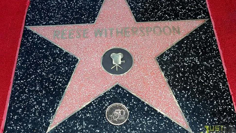 Reese Witherspoon are stea pe Hollywood Walk of Fame (Poze)