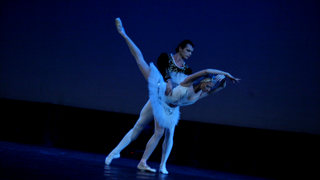 Dmitri Gruzdyev si Erina Takahashi 