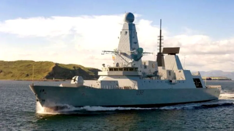 Royal Navy ataca OZN-urile cu tunul!