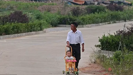 Zeci de chinezi s-au sinucis ca să poată fi înmormântați