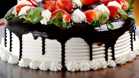 13 rețete de tort cu ciocolată