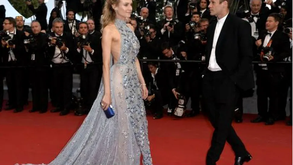 Curiozitate: Ce crezi că se întâmplă cu covorul roşu după Cannes