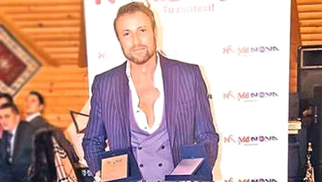 Catalin Botezatu, premiat pentru contributia in moda romaneasca