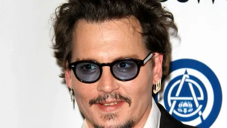 Johnny Depp, într-un remake al filmului „The Invisible Man”