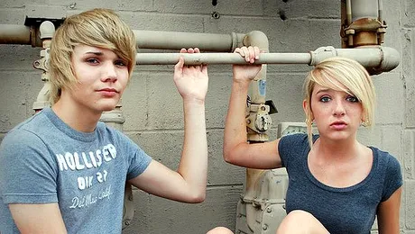 Există și bancuri cu blonzi