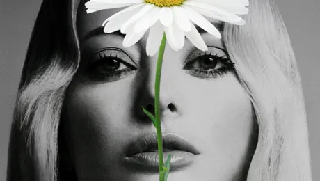 Delia lansează videoclipul oficial al piesei „Trăieşte frumos”, un manifest pentru o viaţă echilibrată în offline