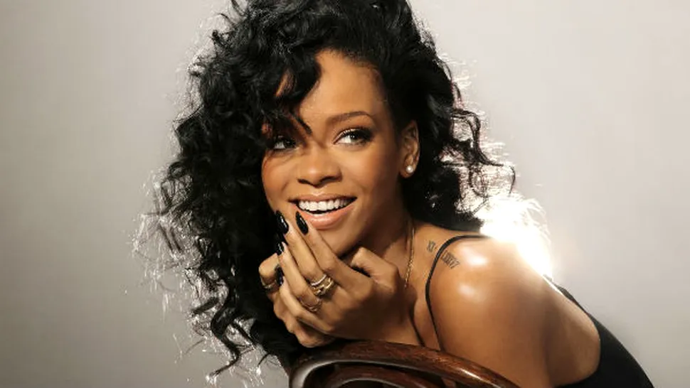Rihanna, premiată la Fahion Awards din acest an