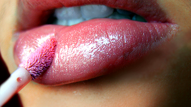 Augumentarea buzelor