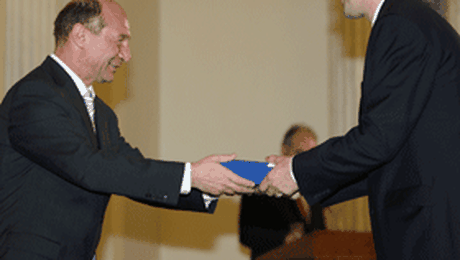 Deaconu, decorat de Traian Basescu