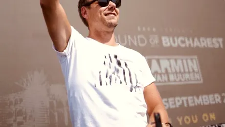 Armin van Buuren sărbătorește 20 de ani de „A State of Trance” și se pregătește de show-ul de la București