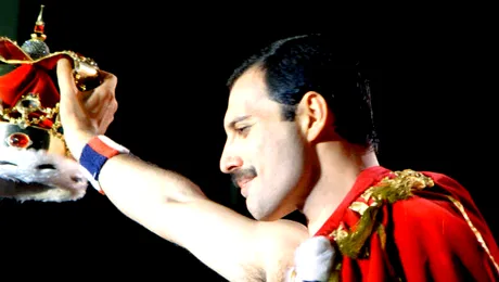 Sacha Baron Cohen revine în filmul biografic despre Freddie Mercury