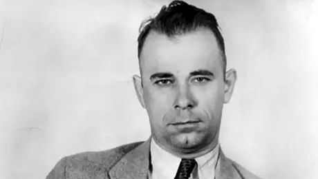 Pistolul gangsterului John Dillinger, vandut pentru 95.600 $