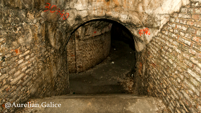 Scari spre nivel subteran - Bateria 14-15