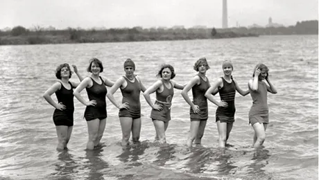 Cum se facea plaja acum un secol (Poze)