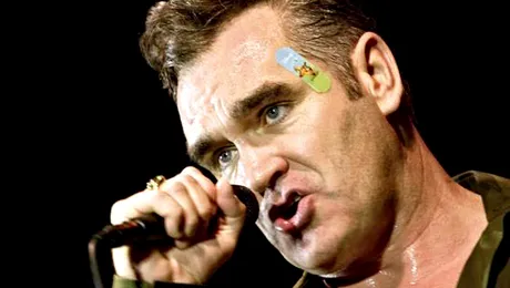 Morrissey a ajuns la spital, cu dublă pneumonie