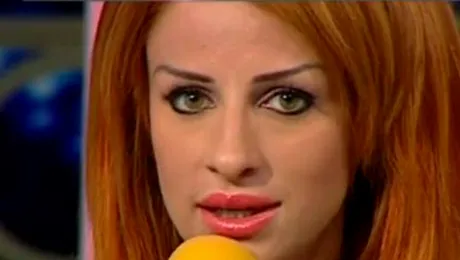 Sanziana Buruiana şi-a pocit faţa: „Par mirată şi eu nu sunt mirată”