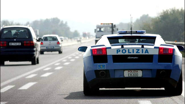 Lamborghini Gallardo de Politie in Italia (Foto: bigpicture.typepad.com)