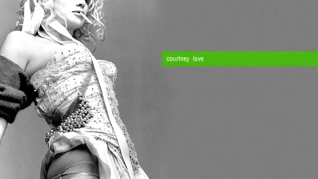 Courtney Love a slabit prin hipnoza