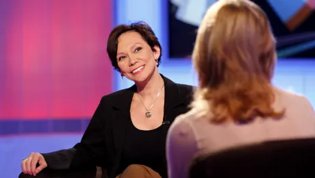 Oana Pellea: ”Decât să mă uit la televizor mai bine mă duc în baie şi mă înjur singură”