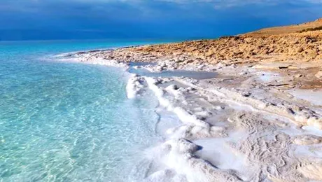 Spa la tine acasă: beneficiile mineralelor din Marea Moartă