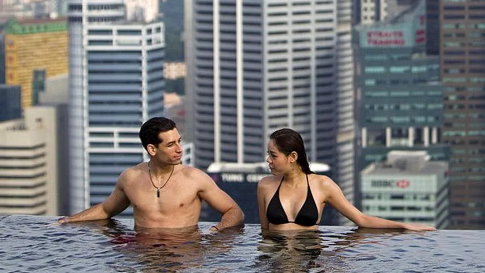 Marina Bay Sands - cea mai tare piscina din lume