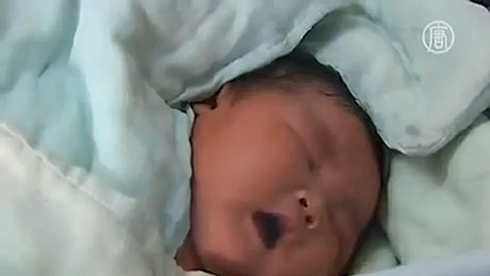 Născut în China: Bebeluș gigant de 7 kilograme! (Video)