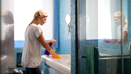 Cele mai mari greșeli pe care le facem în baie