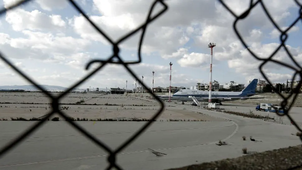 Cum arată un aeroport abandonat în urmă cu 13 ani! (Galerie Foto)