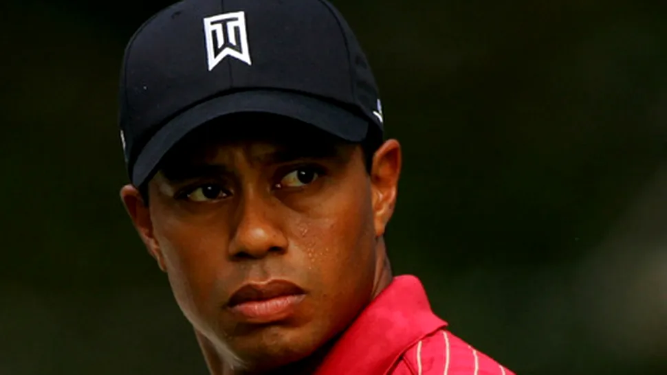 Tiger Woods, amendat pentru ca a scuipat pe terenul de golf