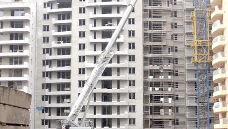 Dezvoltatorii imobiliari sunt dati in judecata de clientii straini