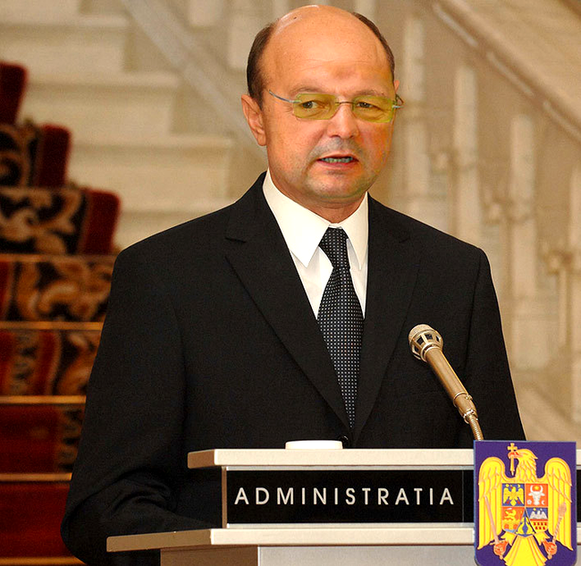Traian Boc sau Emil Basescu?!