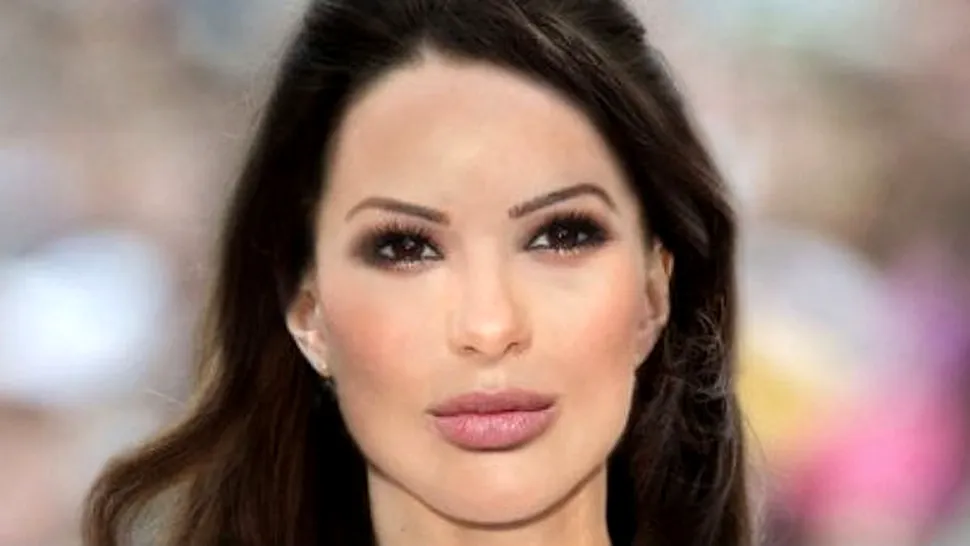 Femeia perfectă are buzele Angelinei Jolie şi sânii lui Kelly Brook