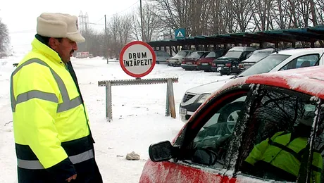 Zece drumuri nationale raman inchise si astazi