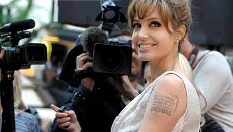 Angelina Jolie, acuzata de plagiat de un jurnalist croat