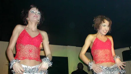 „Vesti proaste: Se intorc Cheeky Girls! Vesti bune: Nu vor canta!”