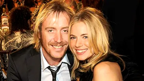 De ce umbla fetele frumoase cu baieti urati?