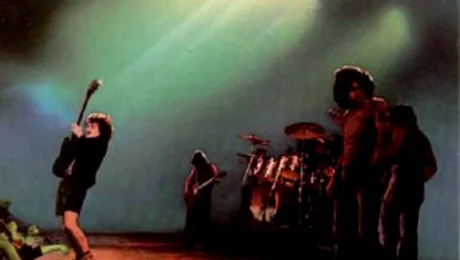 AC/DC, in turneu dupa cei 7 ani de acasa