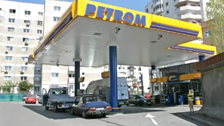 Petrom ieftineste cu sase bani motorina si cu trei bani benzina
