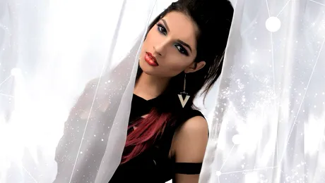 Sarah JSun lansează noul său single – “Your love” alături de producătorul muzical Alexander Shiva