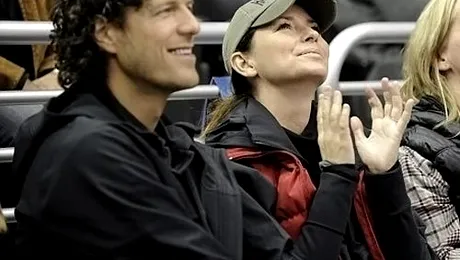 Shania Twain s-a logodit cu fostul sot al menajerei ei