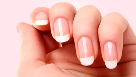 Cum sa obtii o manichiura french profi la tine acasa!
