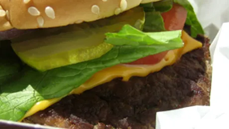 Cura de slabire cu mancare de la fast-food!