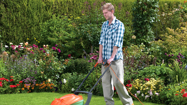 masina de tuns iarba