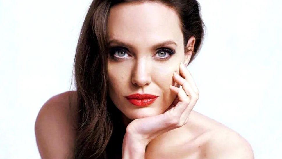 Angelina Jolie, într-o relaţie amoroasă cu un om de afaceri. Se mută în Franţa