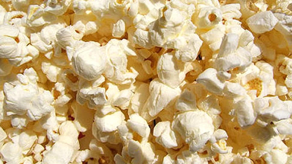Cinematografe cu salata de fructe, legume si iaurt, in loc de popcorn, chips-uri sau bomboane!