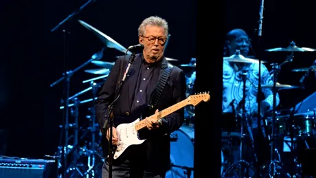 Eric Clapton și-a anulat două concerte europene după ce a fost testat pozitiv pentru COVID