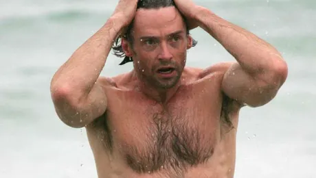 Dragostea e oarbă! N-o să crezi cum arată soţia lui Hugh Jackman la plajă