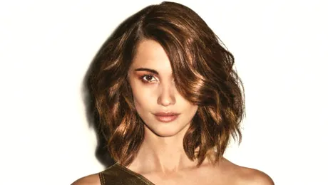 „Părul meu are o zi proastă”. Mituri despre îngrijirea părului demontate de experţi